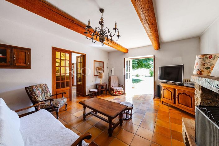 Image No.6-4 Bed House for sale