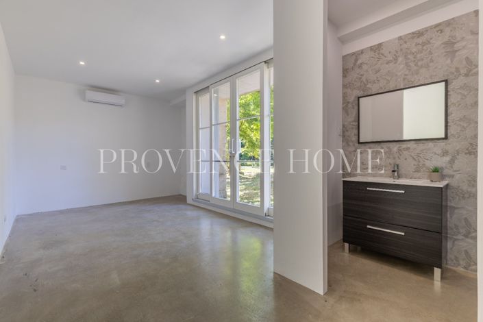 Image No.17-5 Bed House for sale