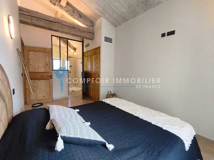 Image No.10-3 Bed House for sale