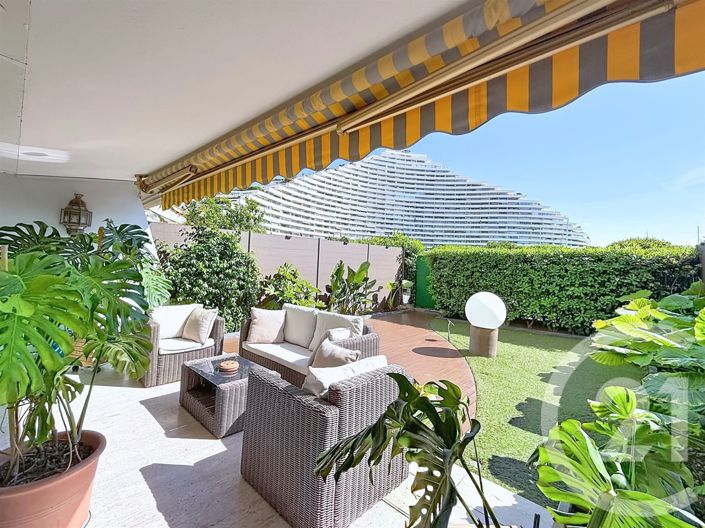 Image No.20-2 Bed Apartment for sale