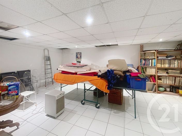 Image No.16-3 Bed House for sale