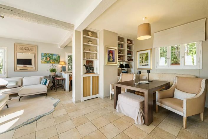 Image No.3-3 Bed House for sale