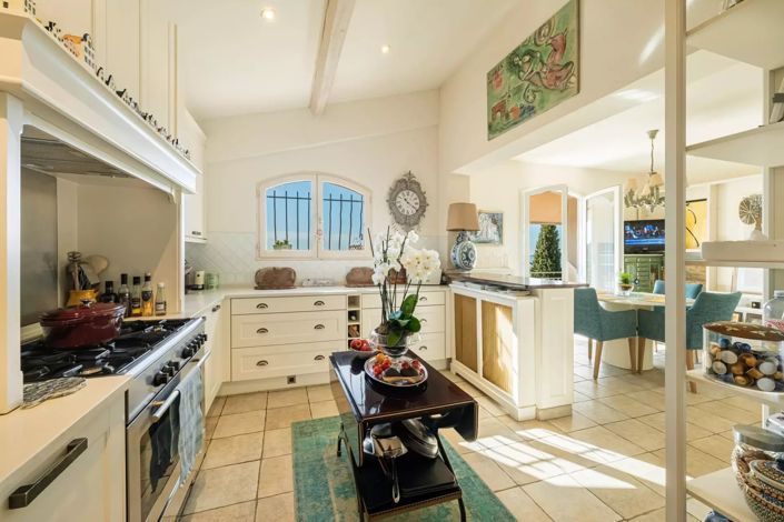 Image No.5-3 Bed House for sale