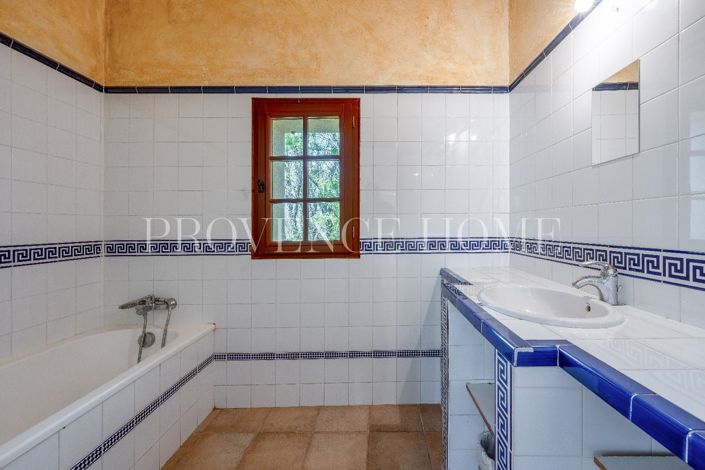 Image No.14-5 Bed House for sale