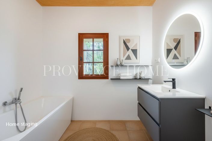 Image No.15-5 Bed House for sale