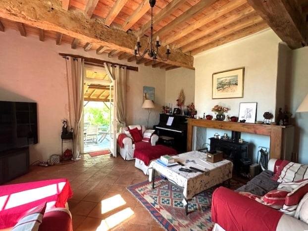 Image No.10-4 Bed House for sale
