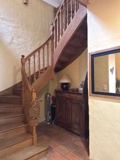Image No.18-4 Bed House for sale