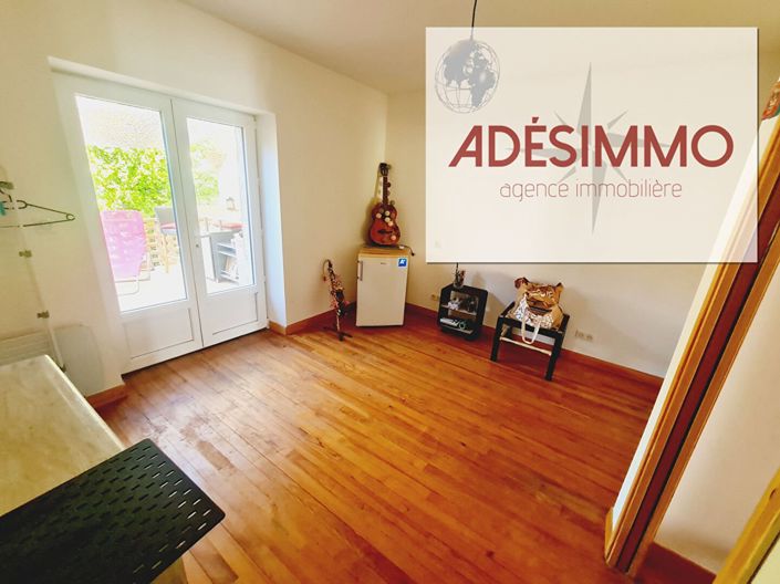 Image No.8-2 Bed House for sale