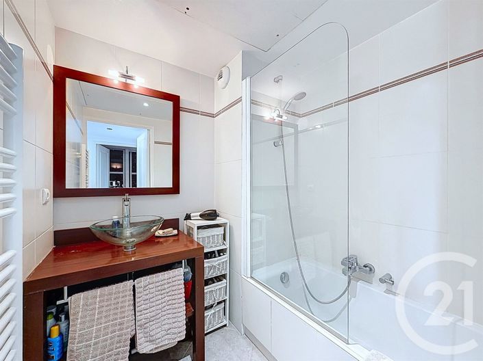 Image No.19-2 Bed Apartment for sale