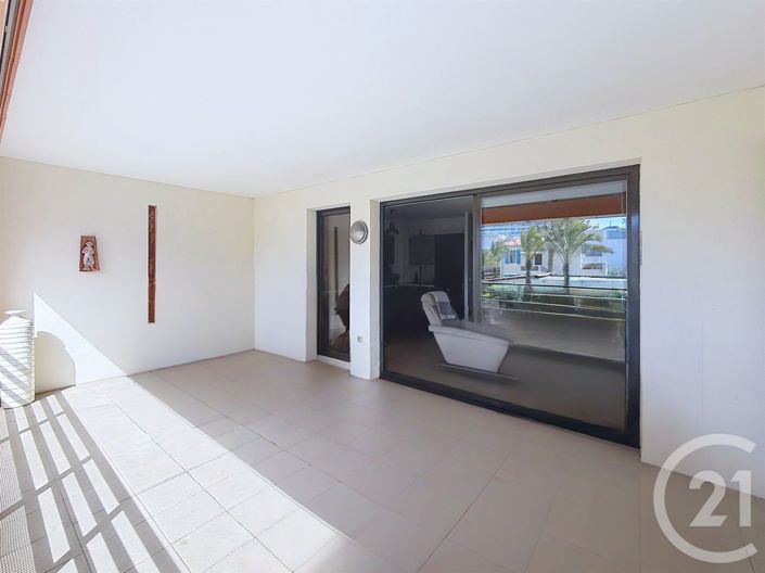 Image No.21-2 Bed Apartment for sale