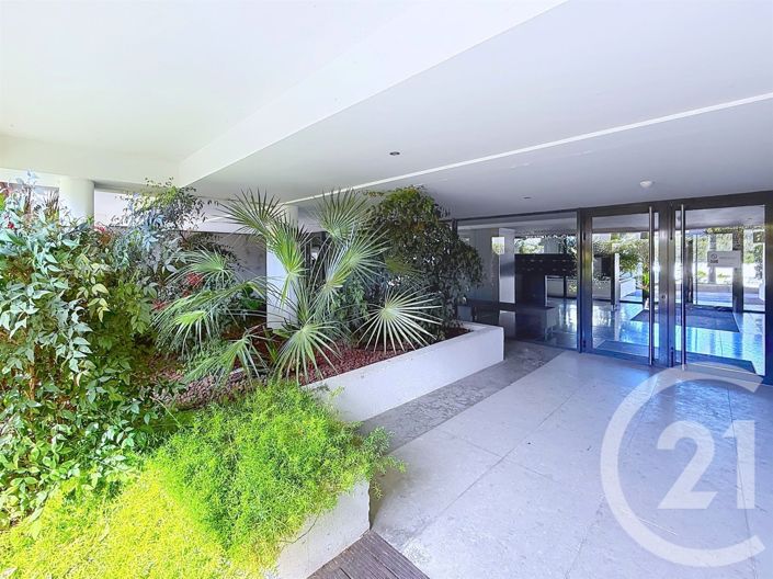 Image No.23-2 Bed Apartment for sale