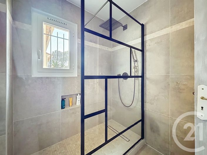Image No.20-4 Bed House for sale