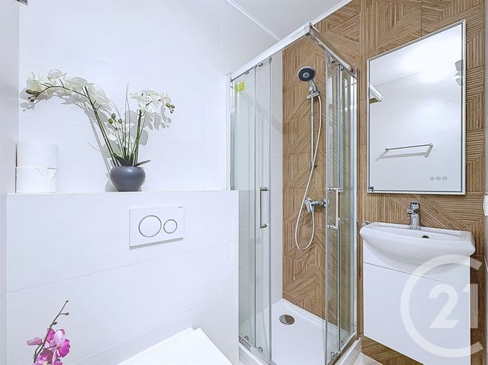 Image No.19-2 Bed Apartment for sale