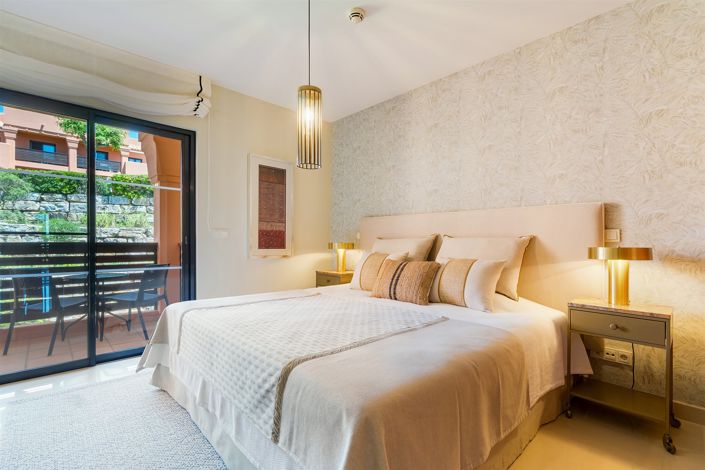 Image No.18-3 Bed Apartment for sale
