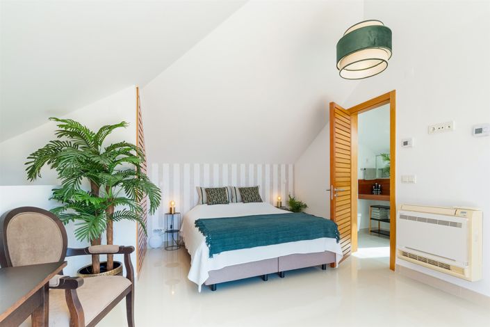 Image No.23-3 Bed Apartment for sale