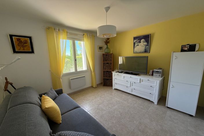 Image No.8-3 Bed House for sale
