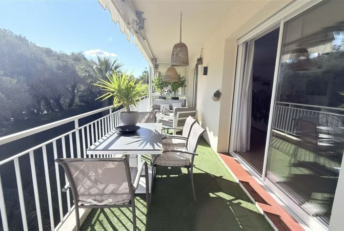 Image No.3-Appartement de 2 chambres à vendre à Antibes