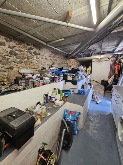 Image No.18-3 Bed House for sale