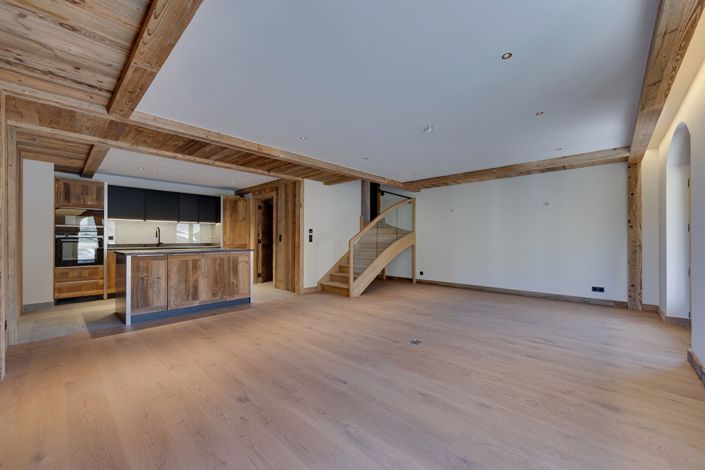 Image No.12-5 Bed House for sale