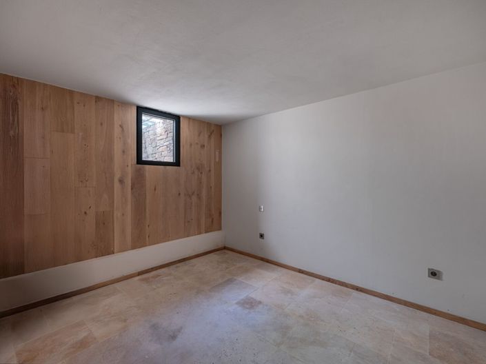 Image No.9-4 Bed Apartment for sale