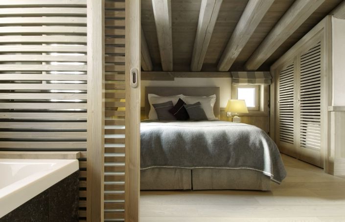 Image No.6-5 Bed House for sale