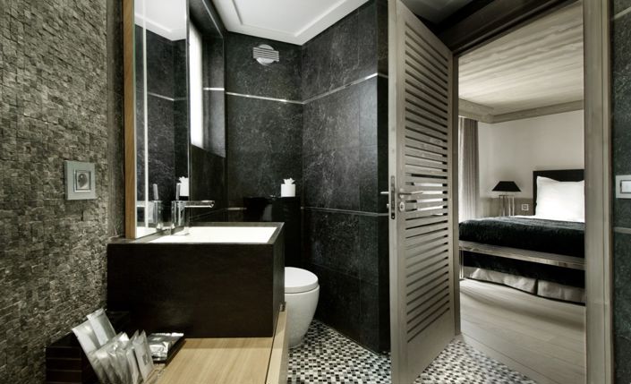 Image No.8-5 Bed House for sale