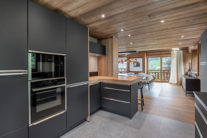 Image No.4-6 Bed House for sale