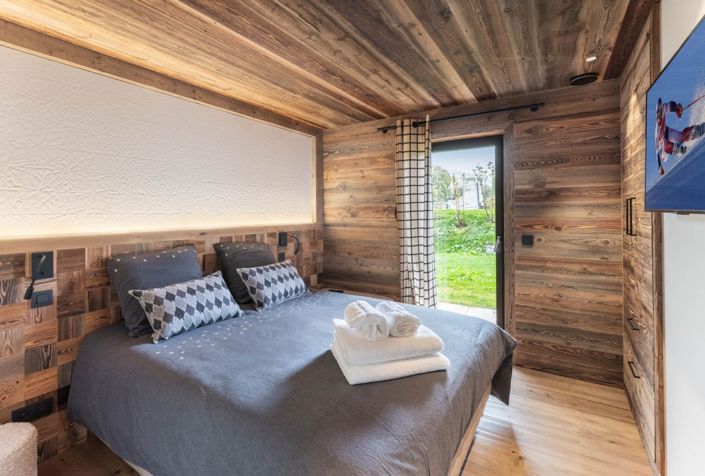 Image No.6-5 Bed House for sale