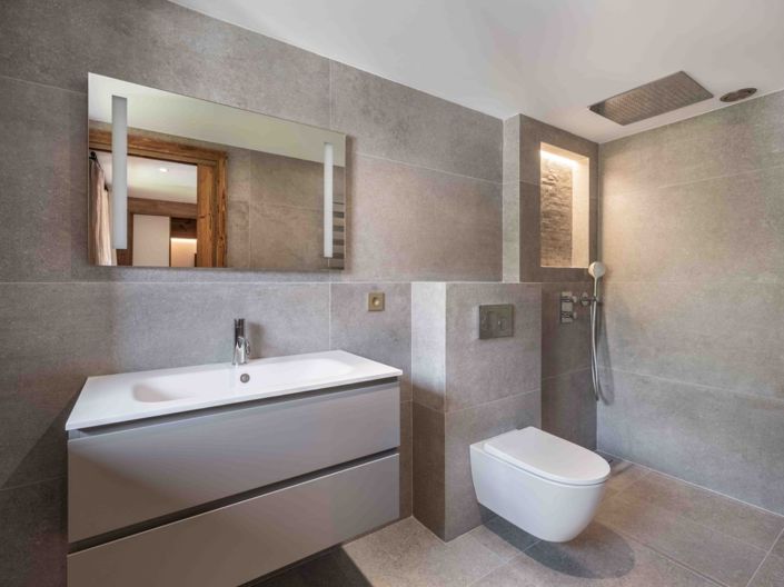 Image No.10-7 Bed House for sale