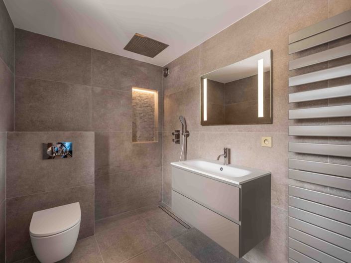 Image No.11-7 Bed House for sale