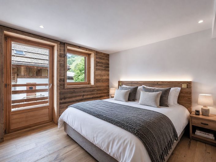 Image No.7-7 Bed House for sale