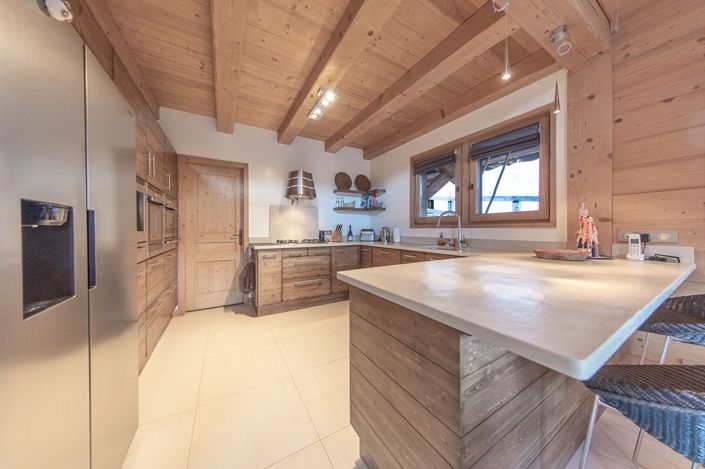 Image No.3-5 Bed House for sale