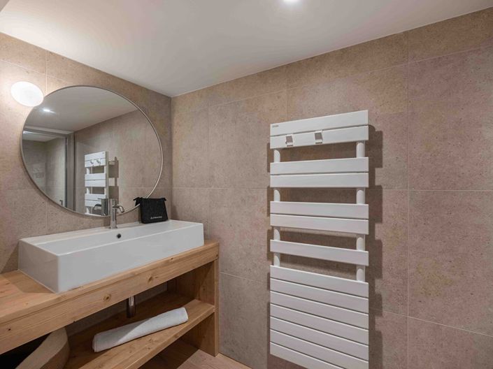 Image No.10-4 Bed House for sale