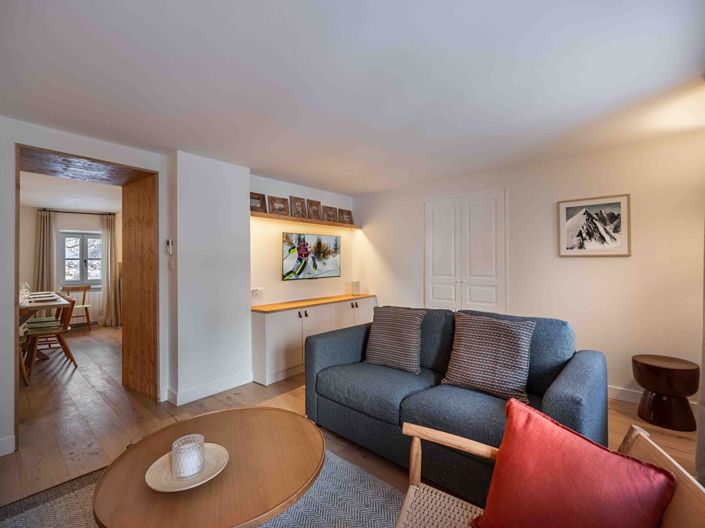 Image No.2-4 Bed House for sale
