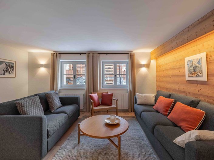 Image No.4-4 Bed House for sale