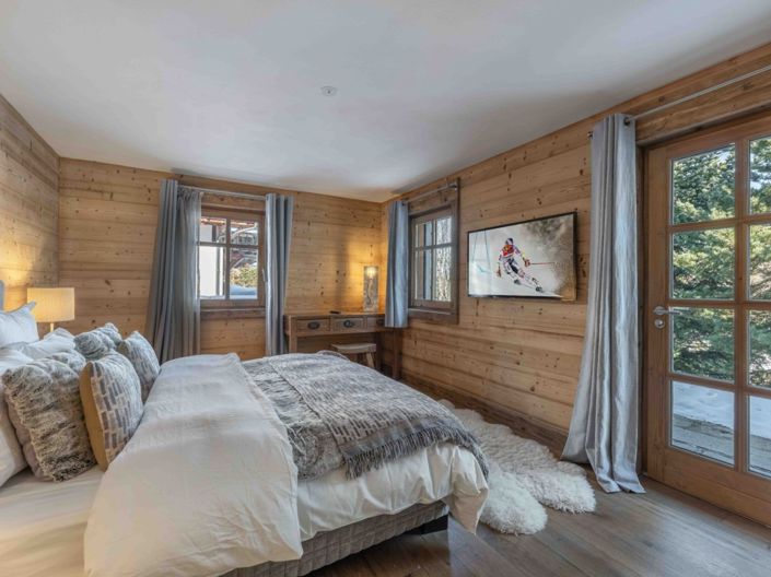 Image No.16-6 Bed House for sale