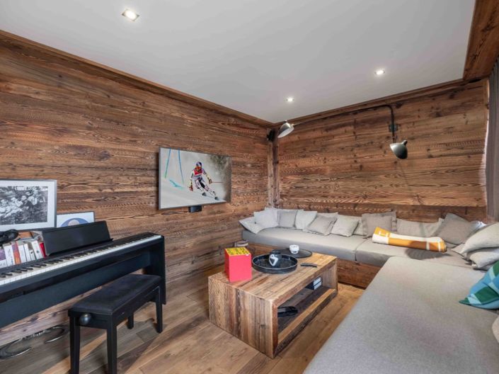 Image No.11-6 Bed House for sale