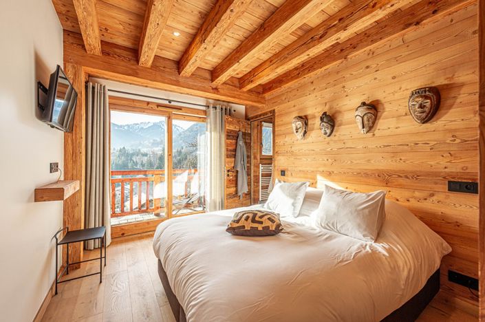 Image No.10-7 Bed House for sale