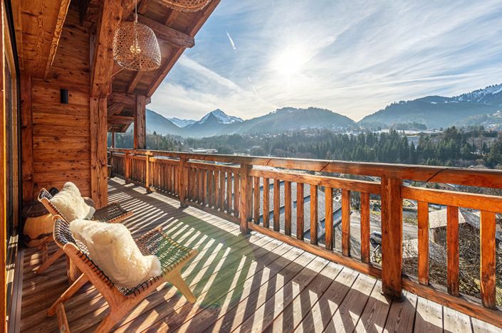 Image No.8-7 Bed House for sale