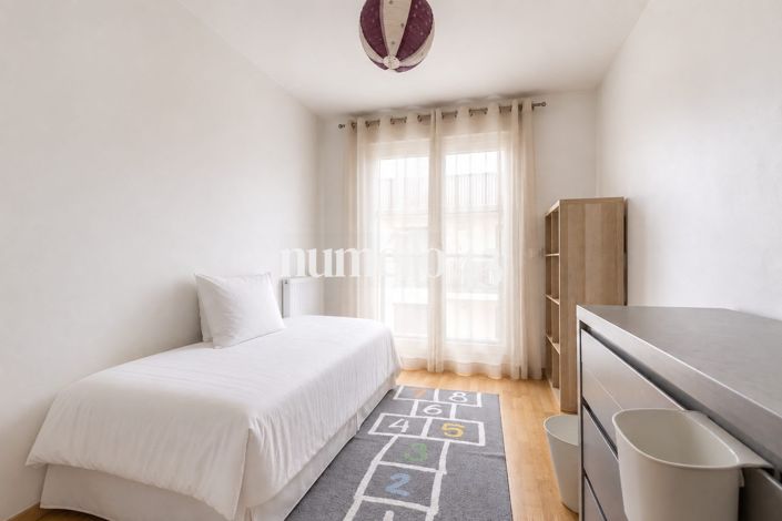 Image No.8-3 Bed Apartment for sale