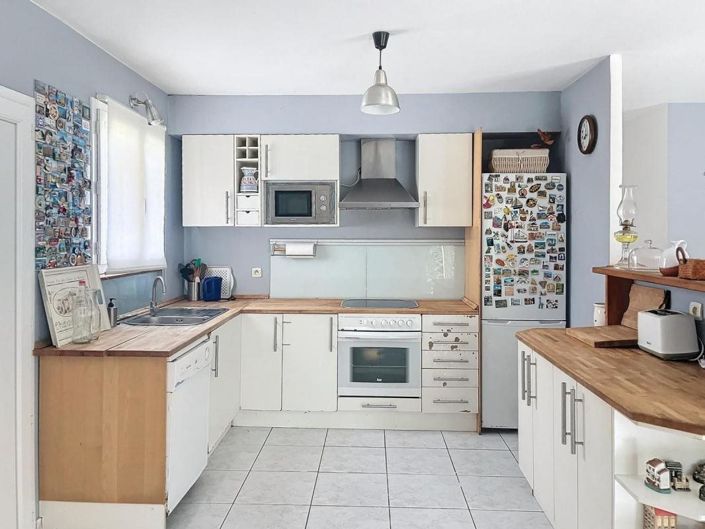 Image No.6-3 Bed House for sale