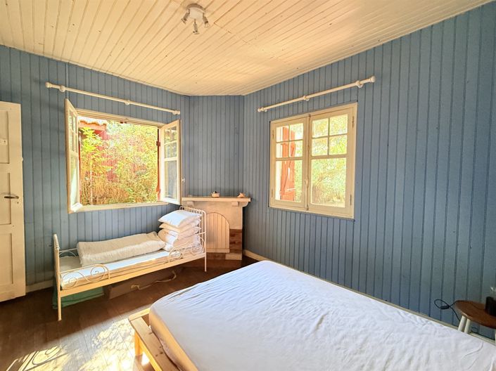 Image No.8-4 Bed House for sale