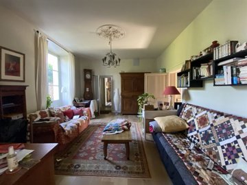 aej1fb7z1kwi8w9c6