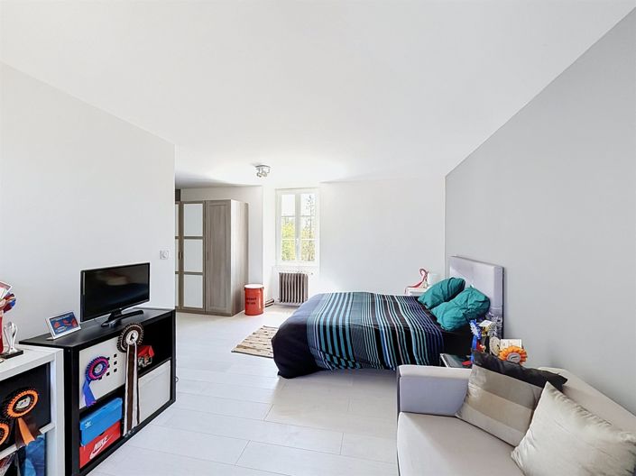 Image No.12-3 Bed House for sale