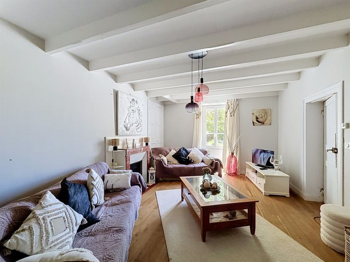 Image No.8-3 Bed House for sale