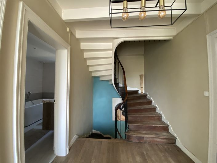 Image No.9-3 Bed House for sale