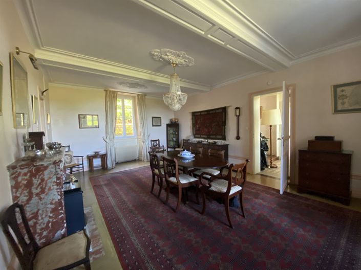 Image No.4-6 Bed House for sale