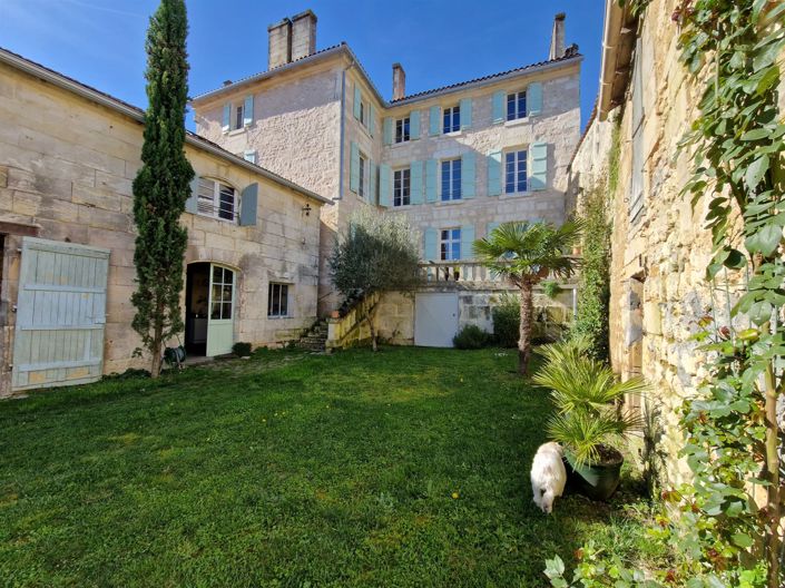 Image No.2-Maison de 6 chambres à vendre à Châteauneuf-sur-Charente
