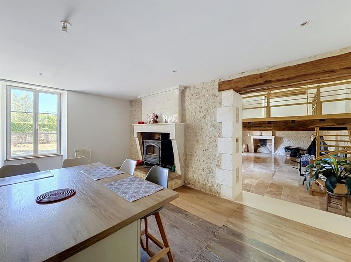 Image No.6-4 Bed House for sale