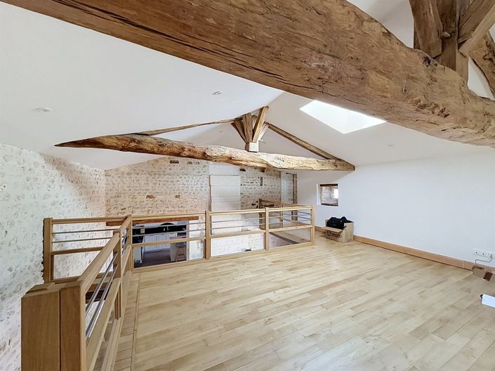 Image No.9-4 Bed House for sale